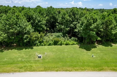 324 Spicer Lake Drive Holly Ridge NC 28445