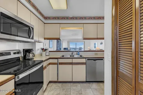 1001 Pelican Court Kure Beach NC 28449