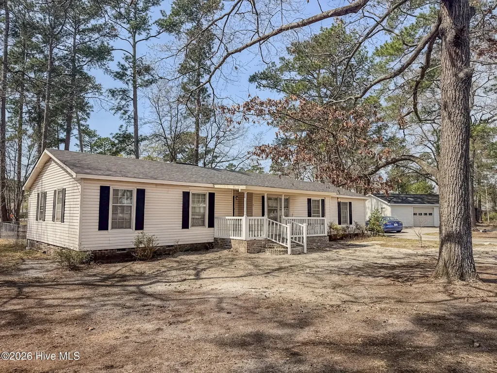 575 Veterans Road Saint Pauls NC 28384
