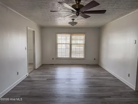 575 Veterans Road Saint Pauls NC 28384