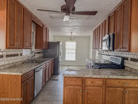 575 Veterans Road Saint Pauls NC 28384