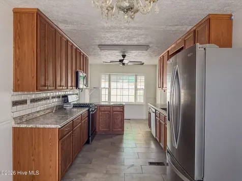 575 Veterans Road Saint Pauls NC 28384