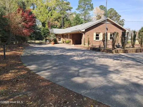 316 First Street Hookerton NC 28538