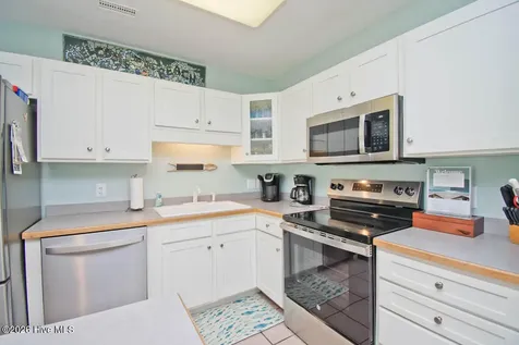 2909 Pointe West Drive Emerald Isle NC 28594