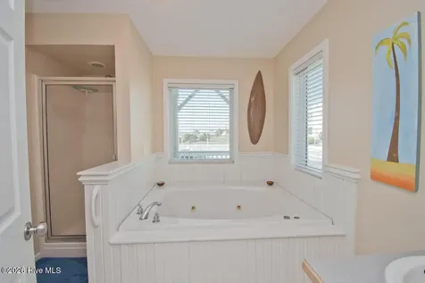 2909 Pointe West Drive Emerald Isle NC 28594
