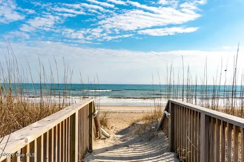 2909 Pointe West Drive Emerald Isle NC 28594