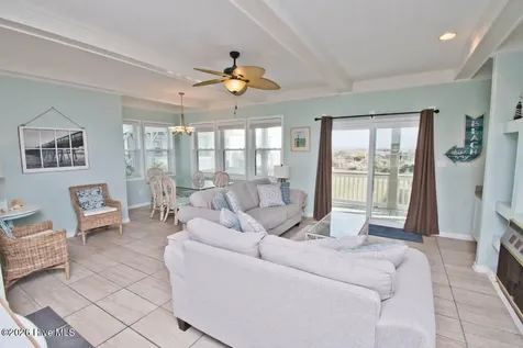 2909 Pointe West Drive Emerald Isle NC 28594