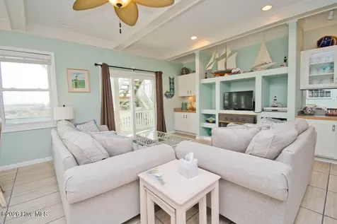 2909 Pointe West Drive Emerald Isle NC 28594