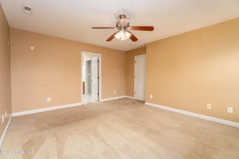 102 Newhan Lane Jacksonville NC 28546