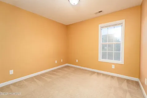 102 Newhan Lane Jacksonville NC 28546