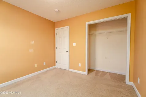 102 Newhan Lane Jacksonville NC 28546