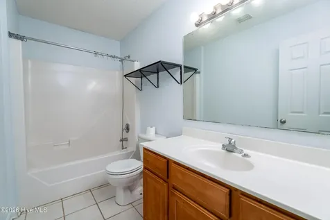 102 Newhan Lane Jacksonville NC 28546