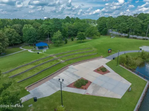 102 Newhan Lane Jacksonville NC 28546