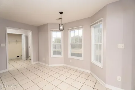 102 Newhan Lane Jacksonville NC 28546