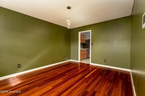 102 Newhan Lane Jacksonville NC 28546