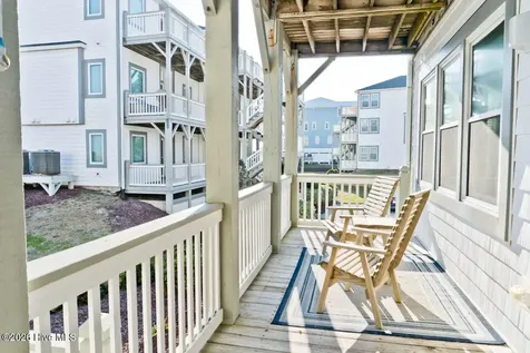2909 Pointe West Drive Emerald Isle NC 28594
