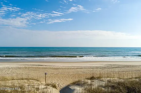 2909 Pointe West Drive Emerald Isle NC 28594