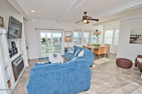 2909 Pointe West Drive Emerald Isle NC 28594