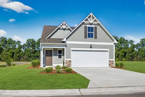 32 E Farley Road Hampstead NC 28443