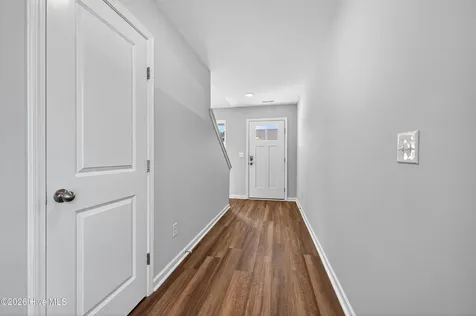 32 E Farley Road Hampstead NC 28443