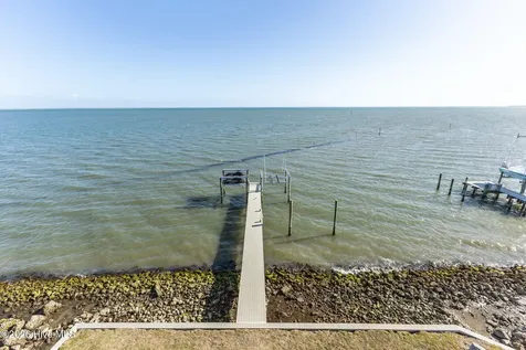 616 Nelson Neck Road Sea Level NC 28577