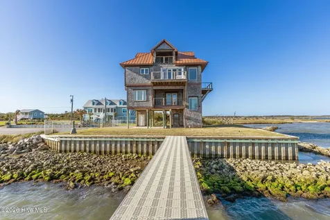 616 Nelson Neck Road Sea Level NC 28577