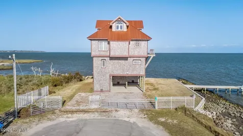 616 Nelson Neck Road Sea Level NC 28577