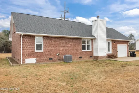 38 Hallmark Drive Spring Lake NC 28390