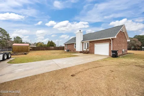 38 Hallmark Drive Spring Lake NC 28390