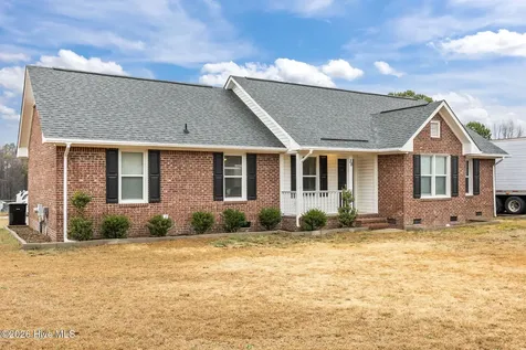 38 Hallmark Drive Spring Lake NC 28390