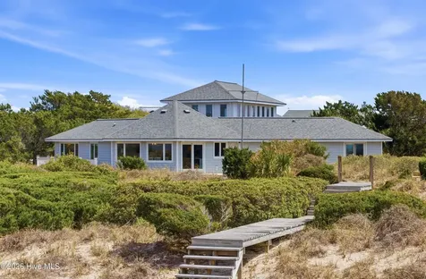 21 Cape Fear Trail Bald Head Island NC 28461