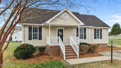 109 Doves Mount Circle Rocky Mount NC 27801