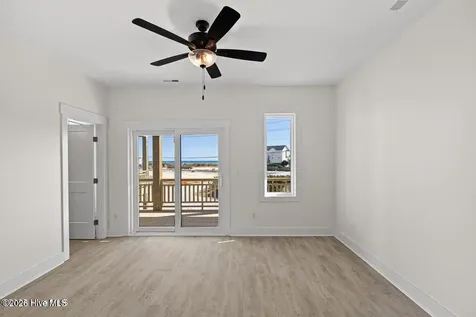 124 Shell Road Surf City NC 28445