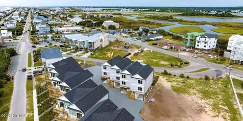 124 Shell Road Surf City NC 28445