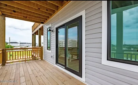 124 Shell Road Surf City NC 28445