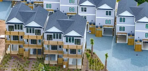 124 Shell Road Surf City NC 28445