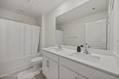 145 Pumpernickel Place Washington NC 27889
