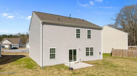 145 Pumpernickel Place Washington NC 27889