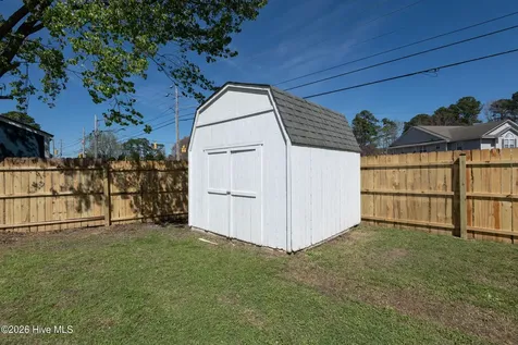 2403 Harness Court Greenville NC 27858