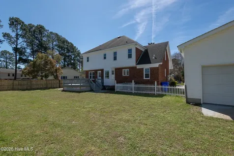 2403 Harness Court Greenville NC 27858