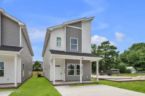 423 Elcinoca Drive Elizabeth City NC 27909
