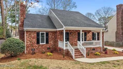 4004 Benjamin Court Rocky Mount NC 27803