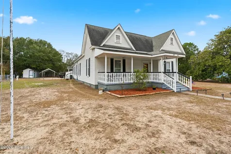207 Oak Avenue Hamlet NC 28345