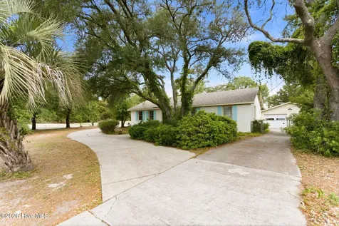 814 Cape Fear Boulevard Carolina Beach NC 28428
