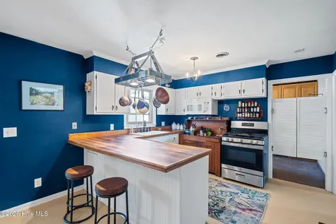 814 Cape Fear Boulevard Carolina Beach NC 28428