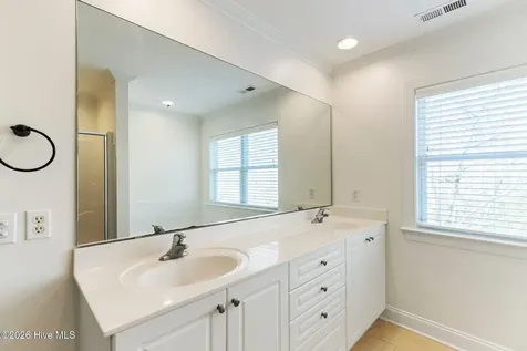 200 River Gate Lane Wilmington NC 28412