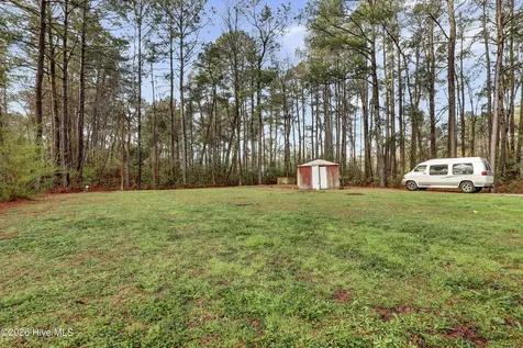 1010 New Road Burgaw NC 28425