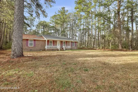 1010 New Road Burgaw NC 28425