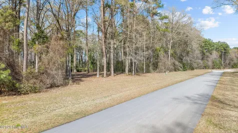 16 Winfield Lane Pinetown NC 27865