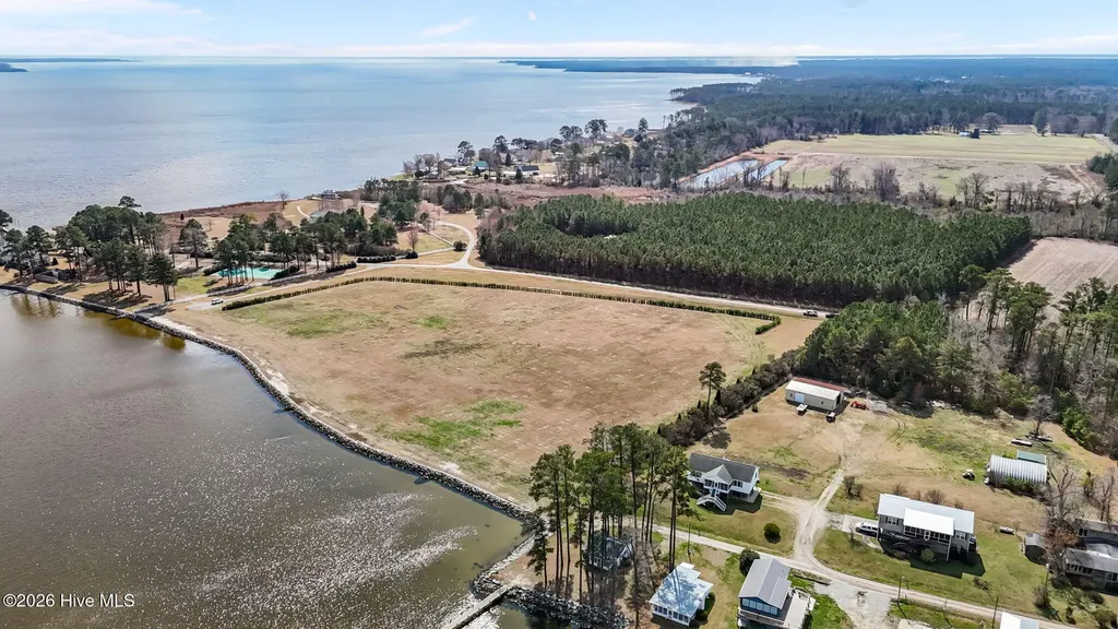 220 Pungo Shores Drive Belhaven NC 27810